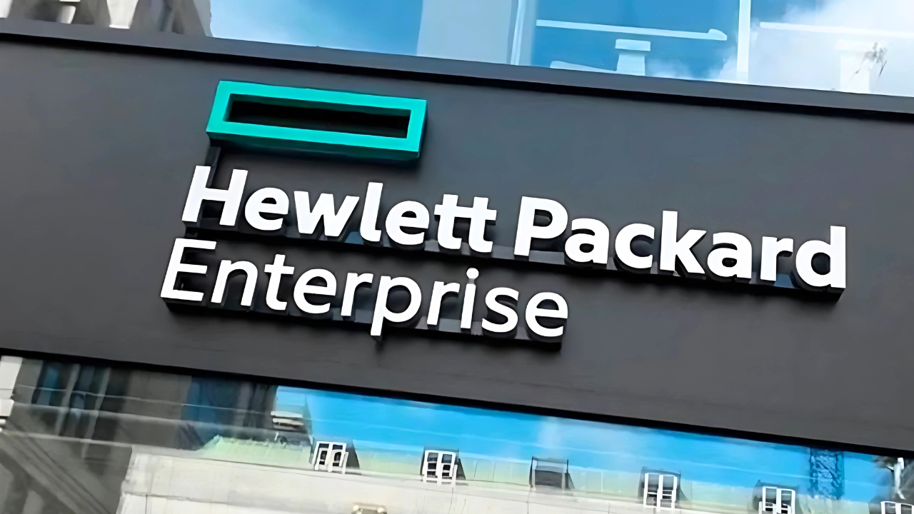 HPE Hiring Freshers for Financial Analyst