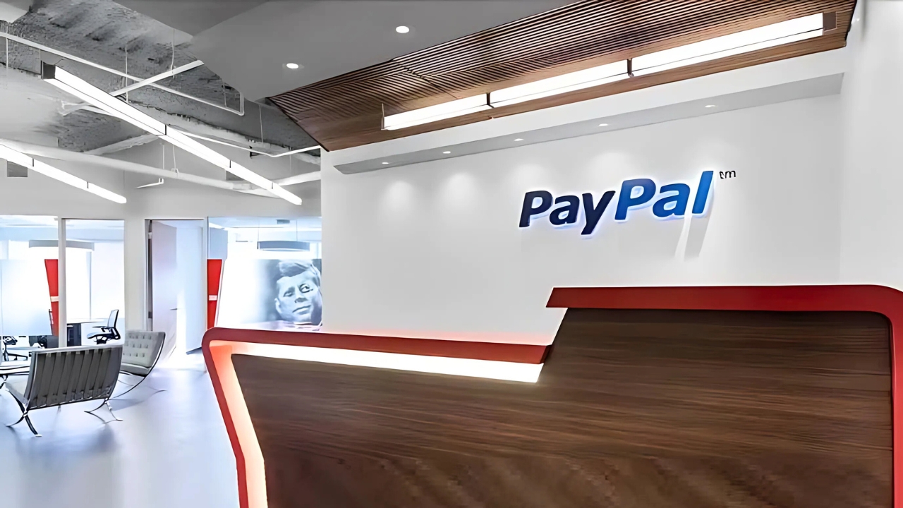PayPal Hiring Associate Frontend Engineers